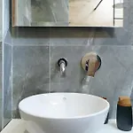 Idyllic Escape 아파트