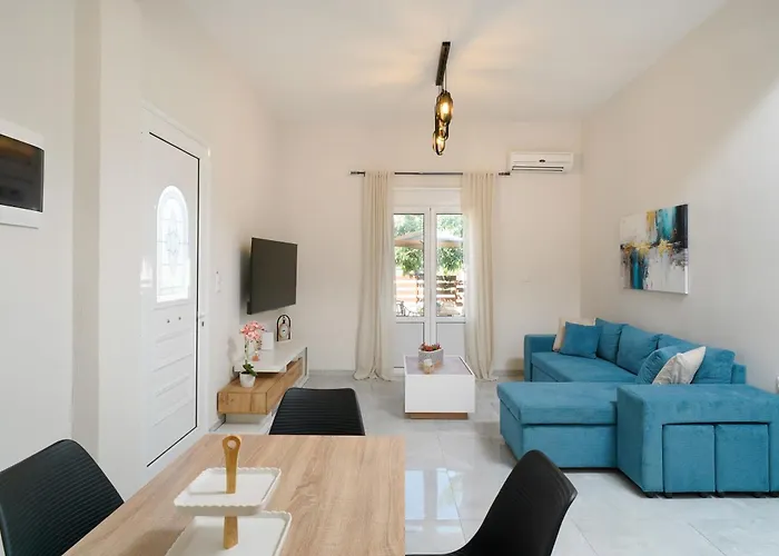 Idyllic Escape * Skála Kallirákhis